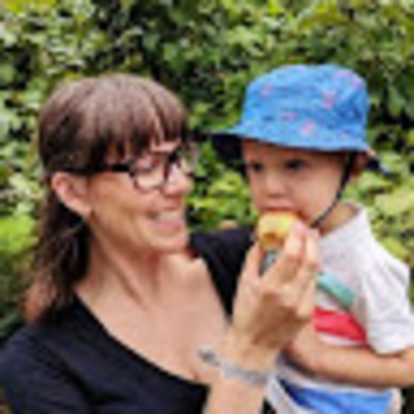 Meet your Posher, Melanie - Picture 1 of 1